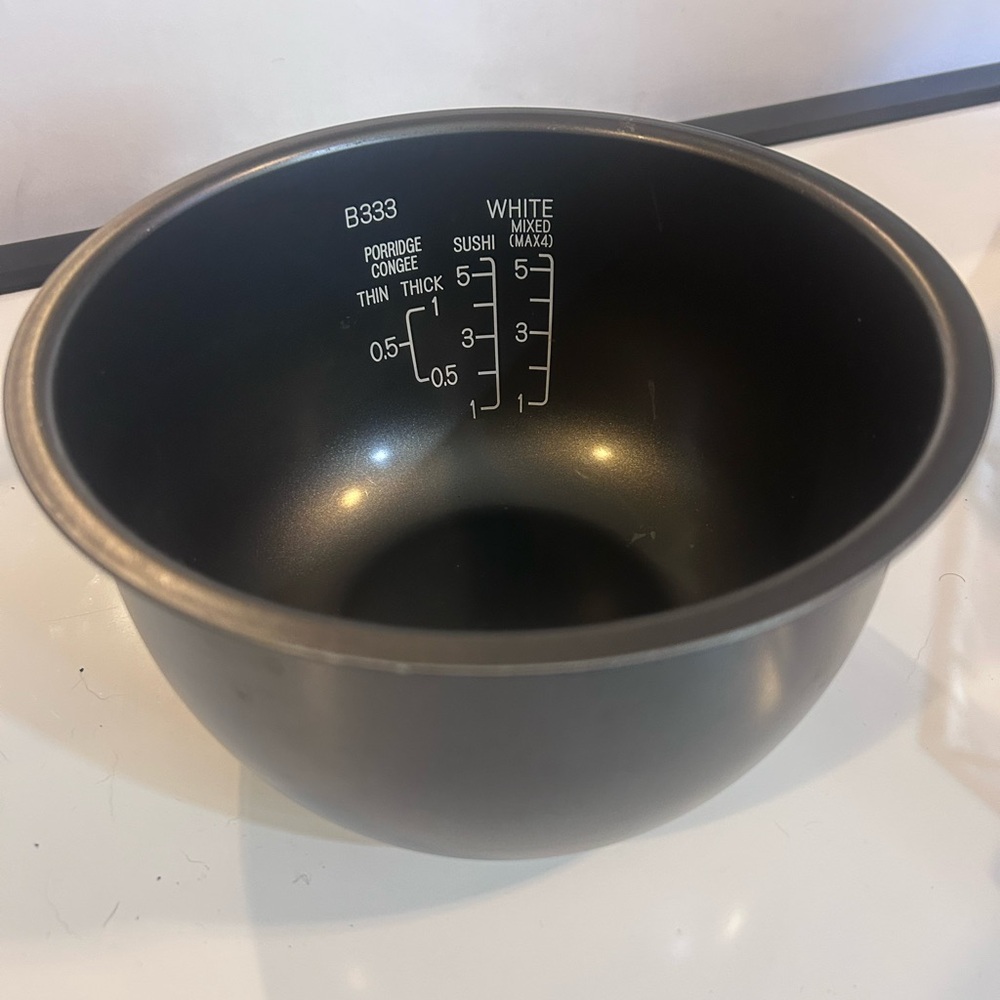 Zojirushi OEM  Replacement Nonstick Inner Cooking Pan for Zojirushi NS-YAC10